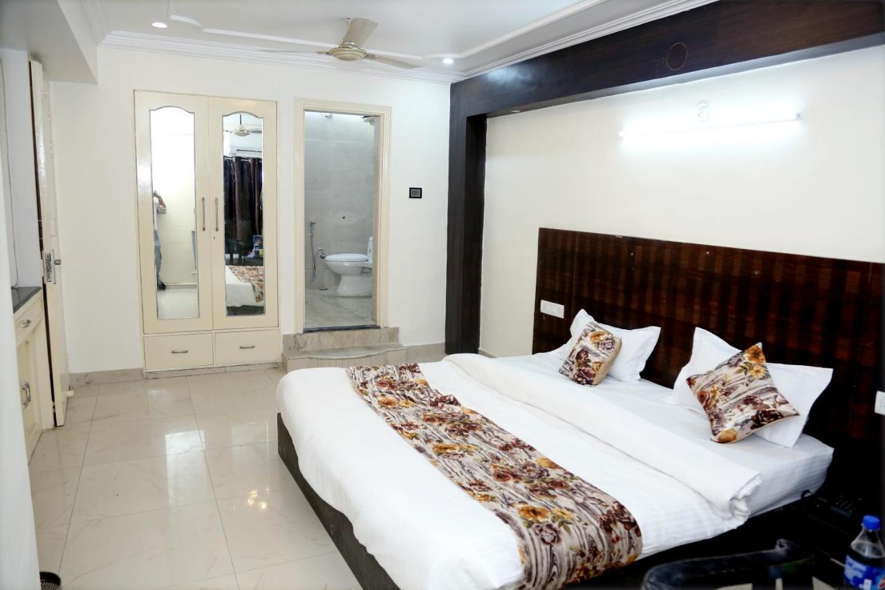 Happy Mark Suites Rooms Lucknow Exterior photo